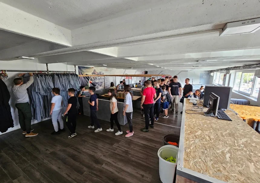Laser Tag Arena &ndash; Blok 44